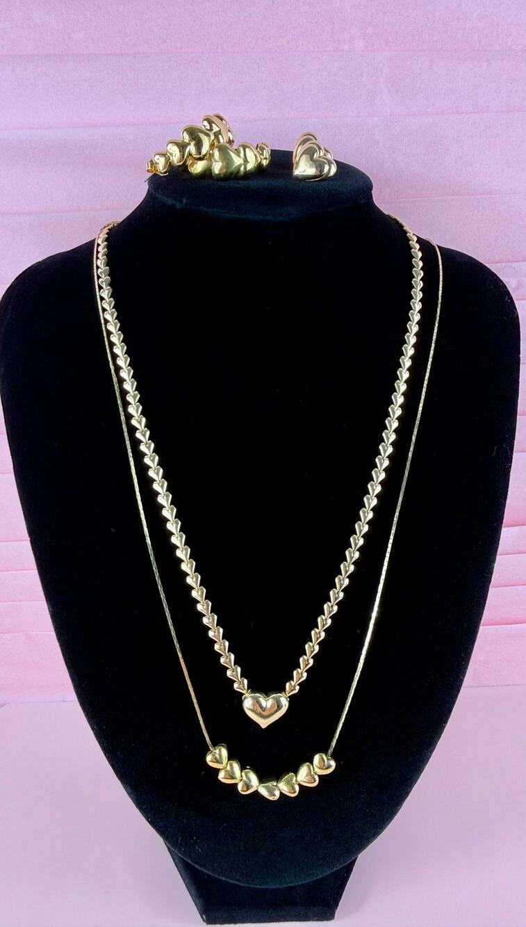 RARE Vintage Avon Endless Hearts 16" Necklace 22" Chain 2 Pairs of Earrings Set